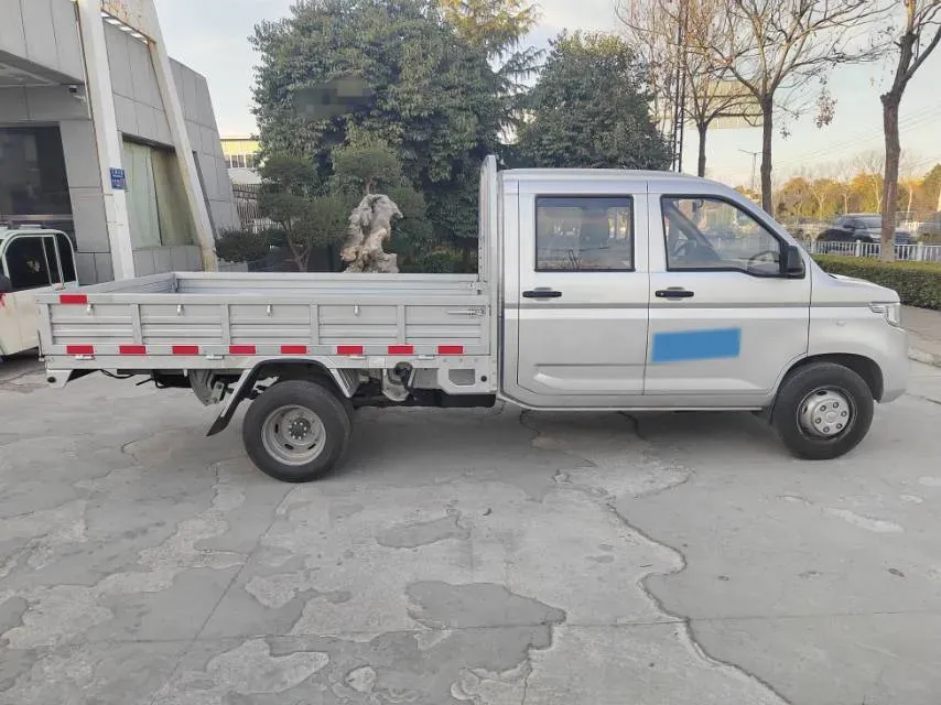 2023 WuLing RongGuang New Truck 2.0L 136HP L4 5MT,autocango,china used car exporter,china ev exporter,chinese used car exporter,chinese used ev exporter