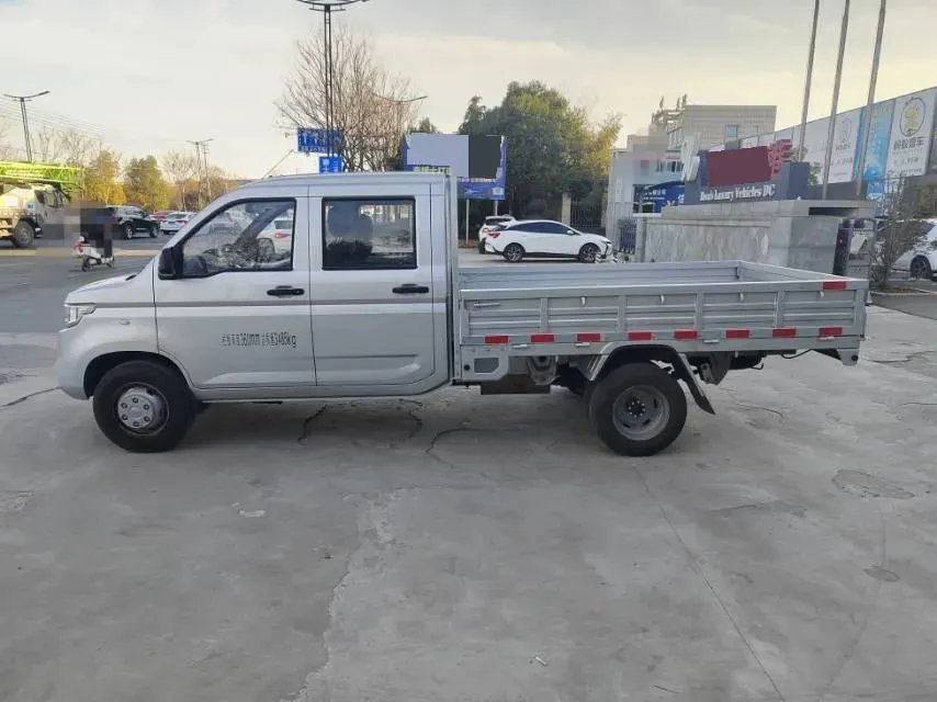 2023 WuLing RongGuang New Truck 2.0L 136HP L4 5MT,autocango,china used car exporter,china ev exporter,chinese used car exporter,chinese used ev exporter