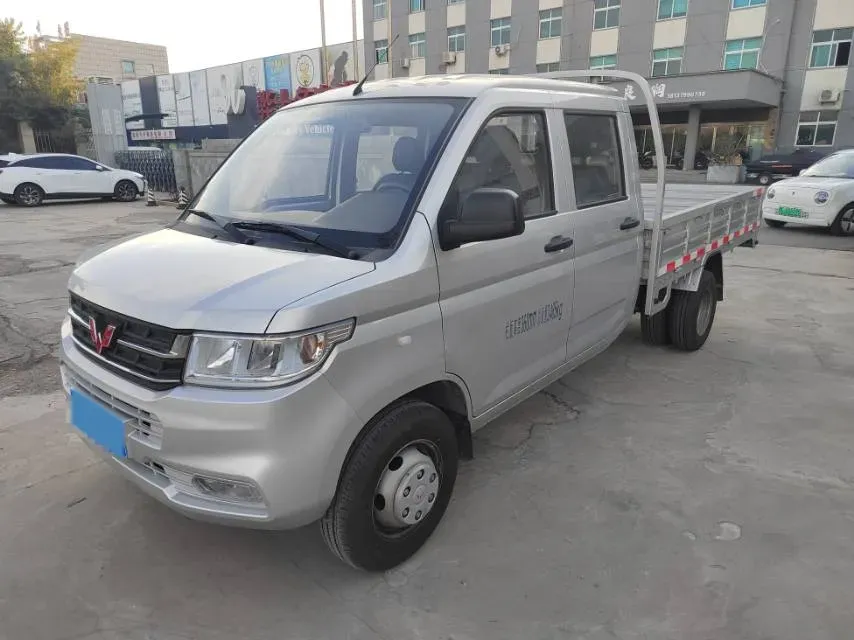 2023 WuLing RongGuang New Truck 2.0L 136HP L4 5MT,autocango,china used car exporter,china ev exporter,chinese used car exporter,chinese used ev exporter