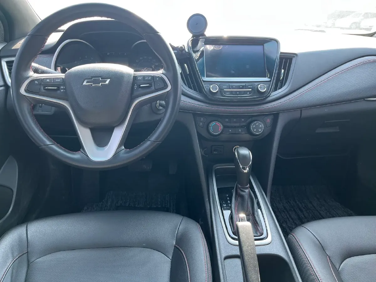 2019 Chevrolet Monza 1.3T 163HP L3 6AT,autocango,china used car exporter,china ev exporter,chinese used car exporter,chinese used ev exporter