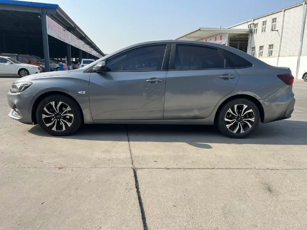 2019 Chevrolet Monza 1.3T 163HP L3 6AT,autocango,china used car exporter,china ev exporter,chinese used car exporter,chinese used ev exporter