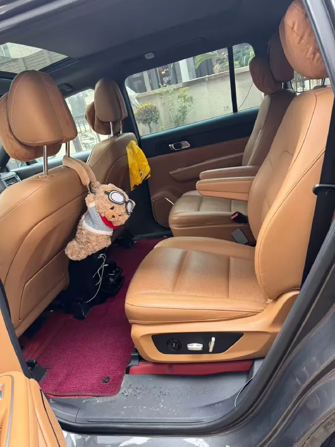 2021 Li ONE Range Extended 131HP REEV 40.5KWH,autocango,china used car exporter,china ev exporter,chinese used car exporter,chinese used ev exporter