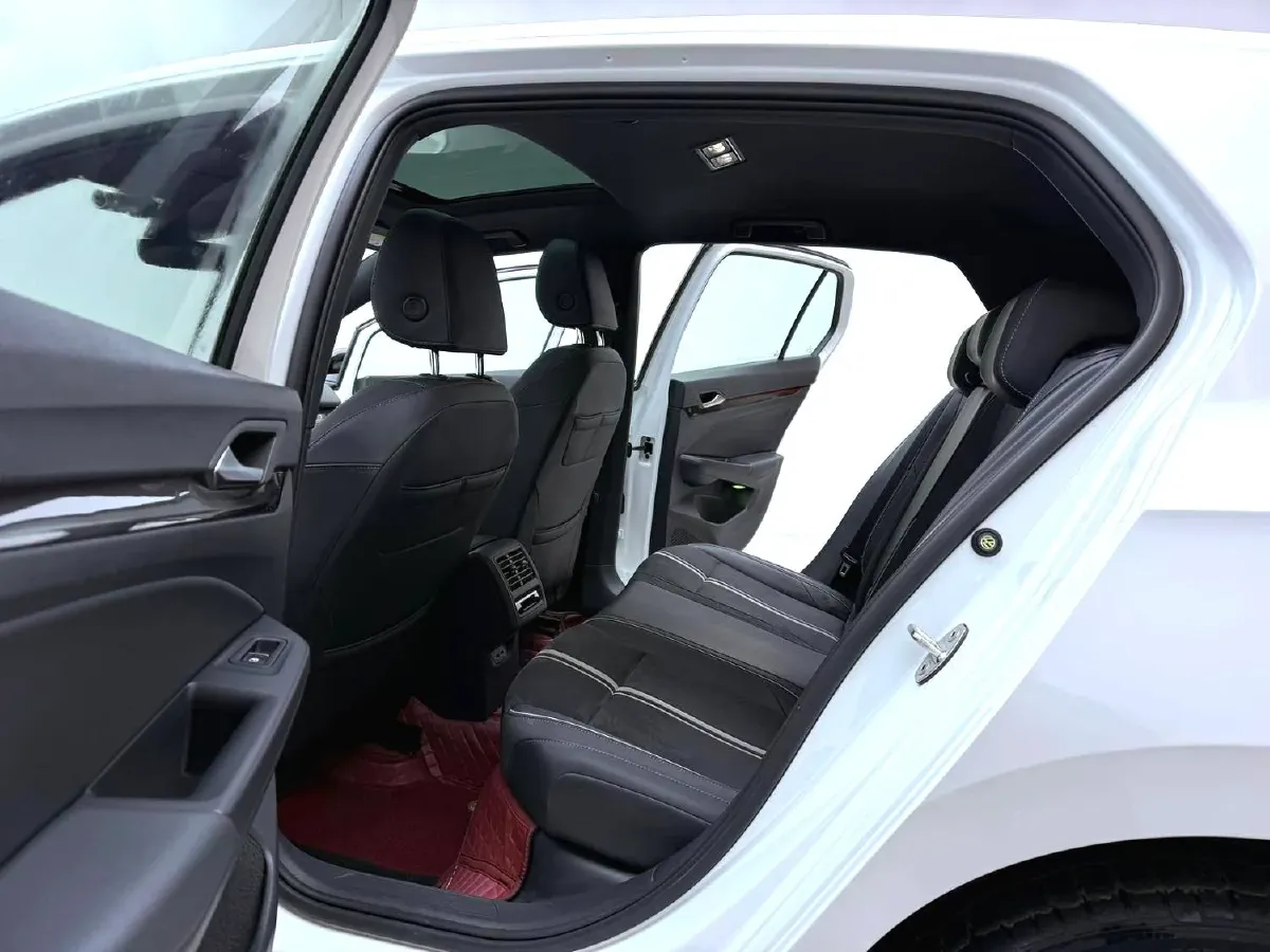 2021 Volkswagen Golf 1.4T 150HP L4 7DCT,autocango,china used car exporter,china ev exporter,chinese used car exporter,chinese used ev exporter