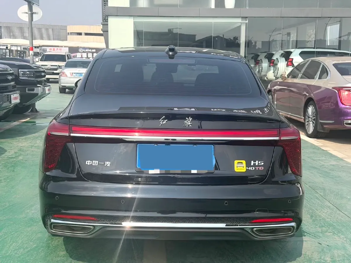 2023 HongQi H5 2.0T 224HP L4 8AT,autocango,china used car exporter,china ev exporter,chinese used car exporter,chinese used ev exporter