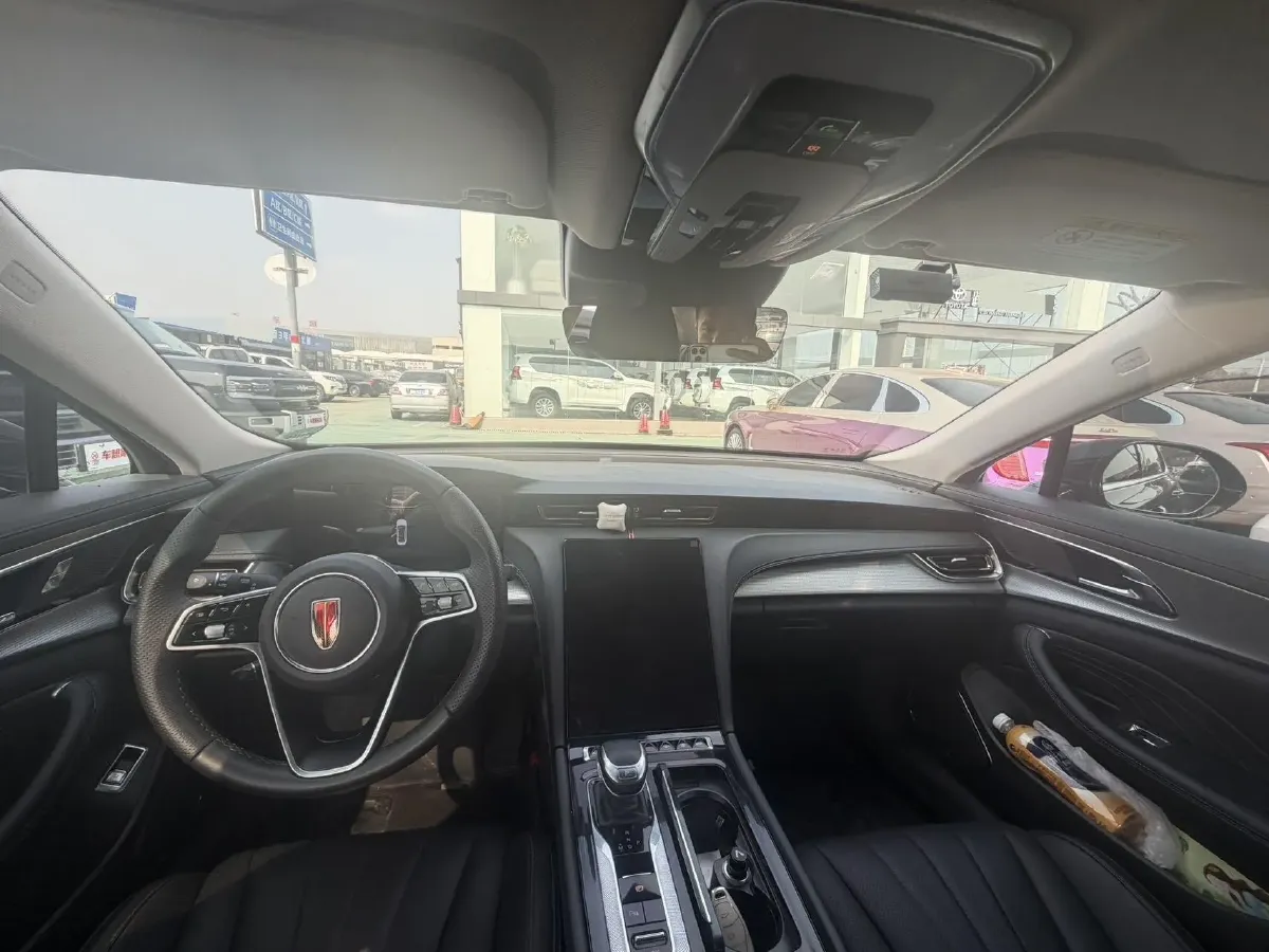 2023 HongQi H5 2.0T 224HP L4 8AT,autocango,china used car exporter,china ev exporter,chinese used car exporter,chinese used ev exporter