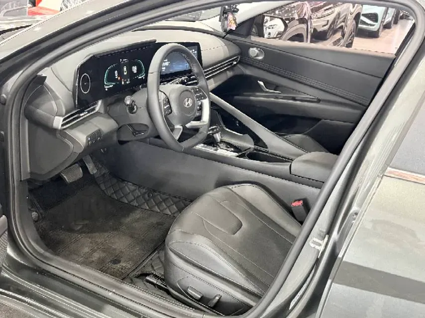 2023 Hyundai Elantra 1.5L 115HP L4 CVT,autocango,china used car exporter,china ev exporter,chinese used car exporter,chinese used ev exporter