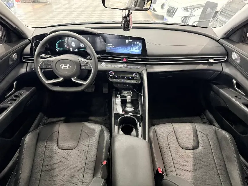 2023 Hyundai Elantra 1.5L 115HP L4 CVT,autocango,china used car exporter,china ev exporter,chinese used car exporter,chinese used ev exporter