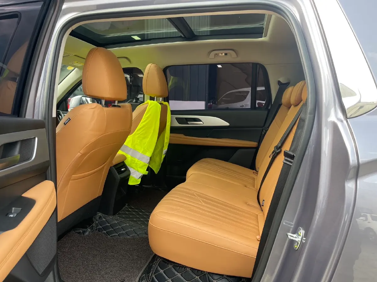 2023 Haval H5 2.0T 224HP L4 8AT,autocango,china used car exporter,china ev exporter,chinese used car exporter,chinese used ev exporter