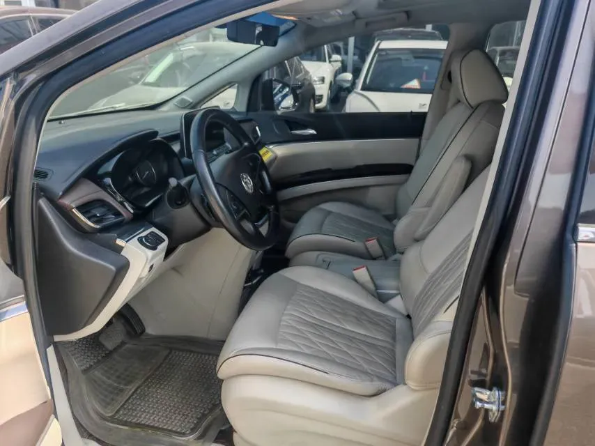 2022 Buick GL8 2.0T 237HP L4 9AT,autocango,china used car exporter,china ev exporter,chinese used car exporter,chinese used ev exporter