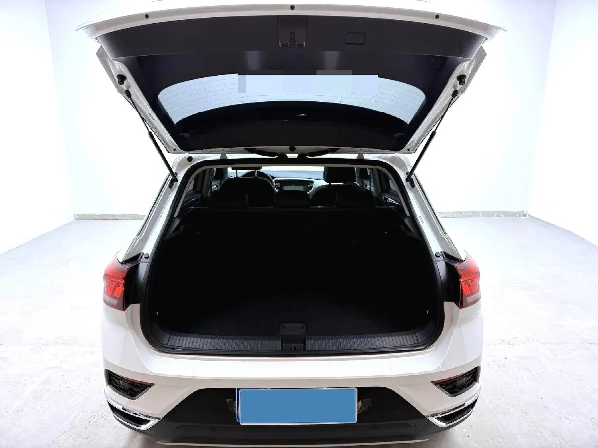 2021 Volkswagen T-Roc 1.4T 150HP L4 7DCT,autocango,china used car exporter,china ev exporter,chinese used car exporter,chinese used ev exporter