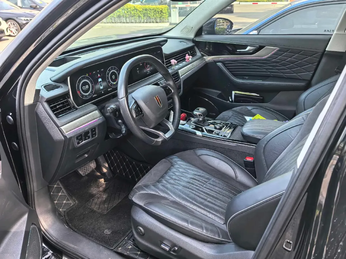 2022 HongQi HS5 2.0T 224HP L4 6AT,autocango,china used car exporter,china ev exporter,chinese used car exporter,chinese used ev exporter