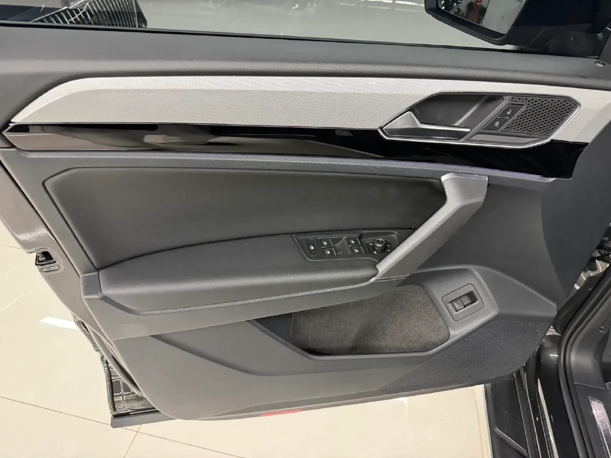 2020 Volkswagen Tayron 1.4T 150HP L4 7DCT,autocango,china used car exporter,china ev exporter,chinese used car exporter,chinese used ev exporter