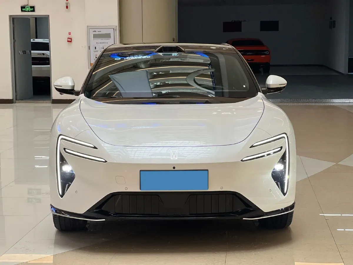 2025 Avatr 06 BEV,autocango,china used car exporter,china ev exporter,chinese used car exporter,chinese used ev exporter