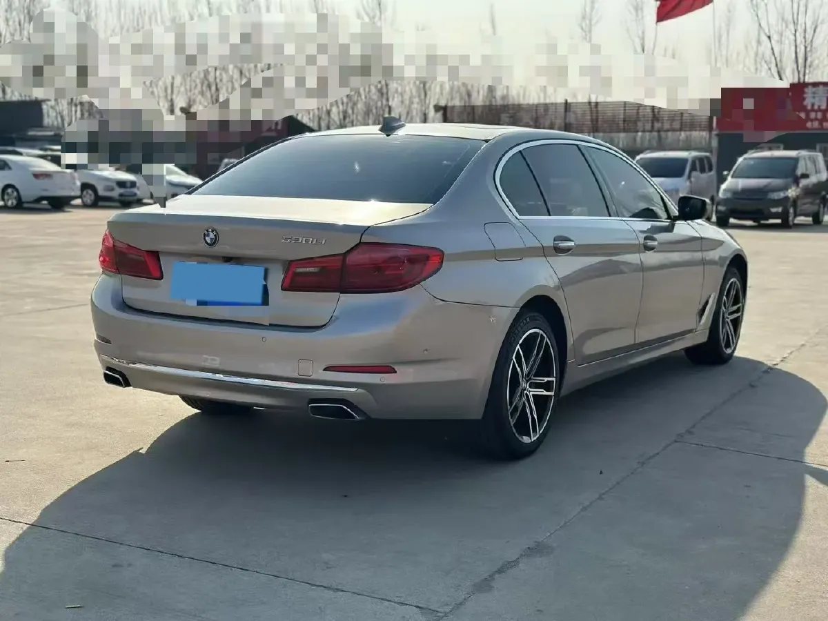2020 BMW 5 Series 2.0T 252HP L4 8AT,autocango,china used car exporter,china ev exporter,chinese used car exporter,chinese used ev exporter