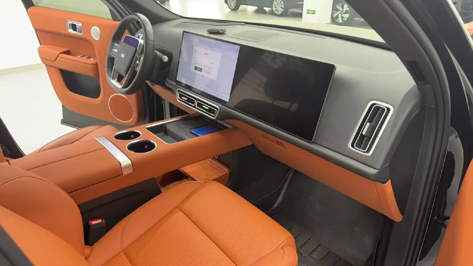 2024 Toyota Granvia 2.5L 189HP L4 E-CVT Hybrid,autocango,china used car exporter,china ev exporter,chinese used car exporter,chinese used ev exporter