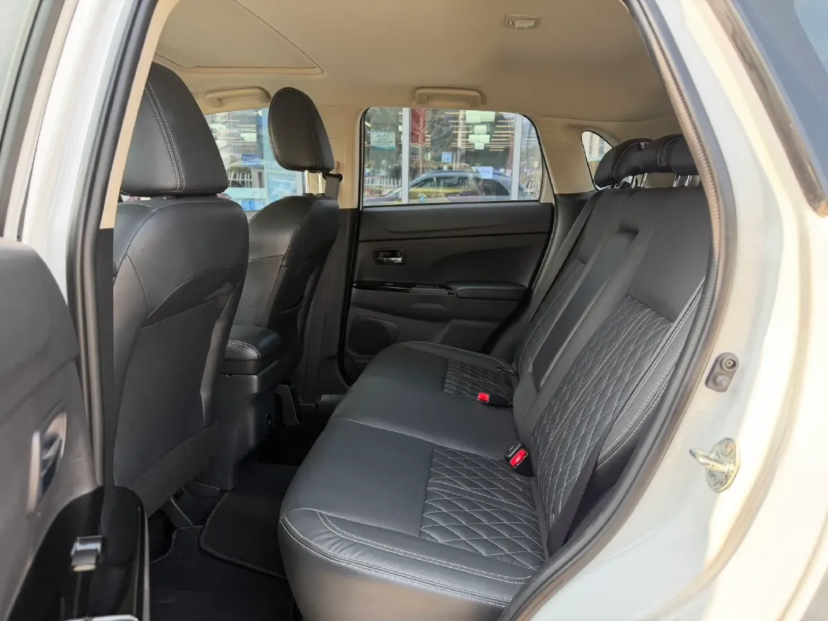 2020 Mitsubishi ASX 2.0L 166HP L4 CVT,autocango,china used car exporter,china ev exporter,chinese used car exporter,chinese used ev exporter