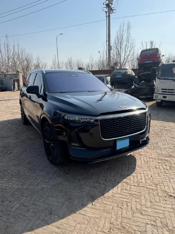 2021 Li ONE Range Extended 131HP REEV 40.5KWH,autocango,china used car exporter,china ev exporter,chinese used car exporter,chinese used ev exporter