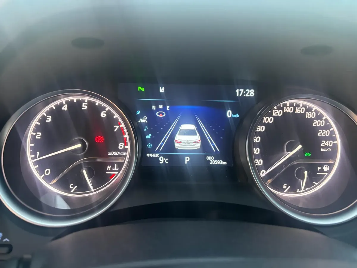 2023 Toyota Camry 2.0L 177HP L4 CVT,autocango,china used car exporter,china ev exporter,chinese used car exporter,chinese used ev exporter