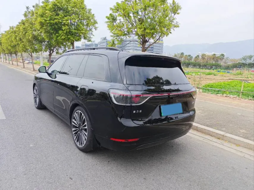 2024 AITO AITO M9 1.5T 152HP L4 REEV 42KWH,autocango,china used car exporter,china ev exporter,chinese used car exporter,chinese used ev exporter