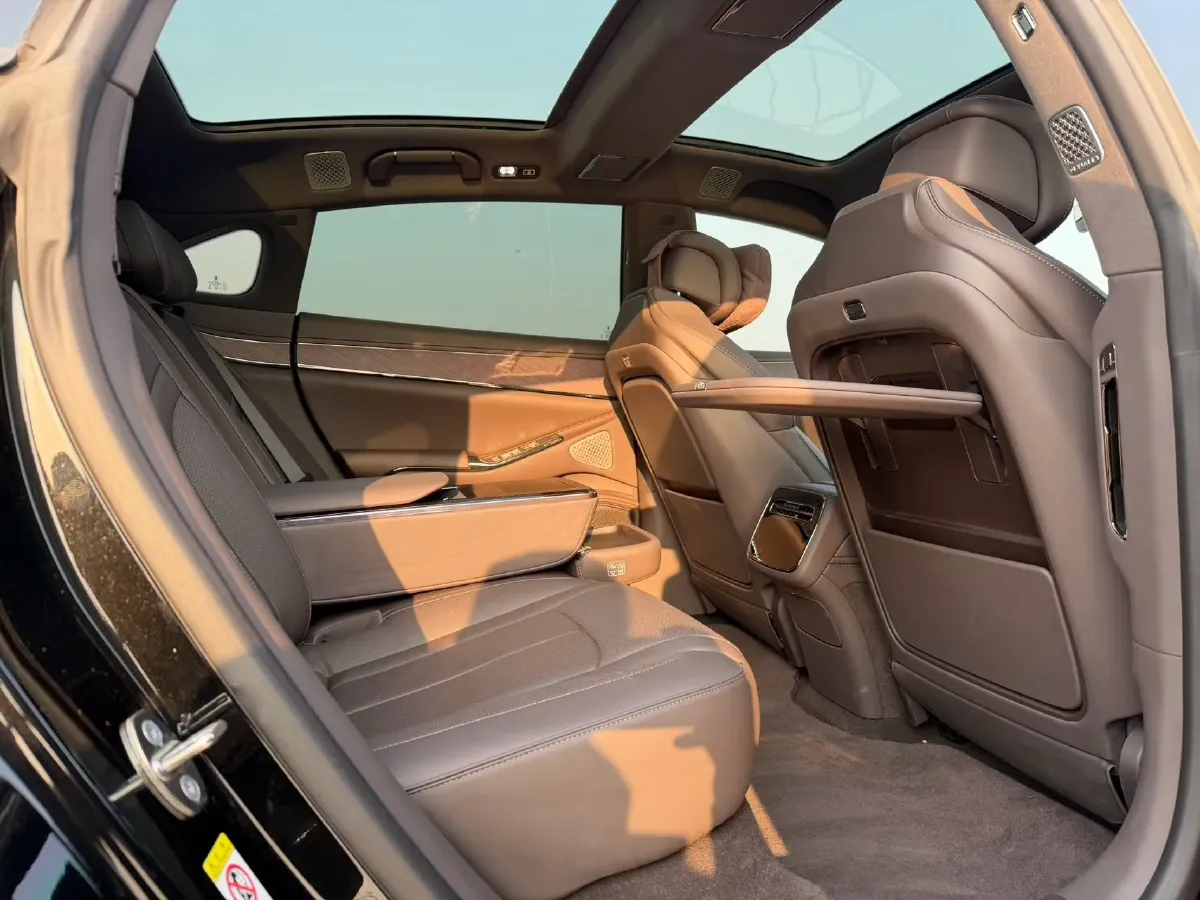 2024 Denza DenzaZ9 2.0T 207HP L4 E-CVT PHEV 38.5KWH,autocango,china used car exporter,china ev exporter,chinese used car exporter,chinese used ev exporter