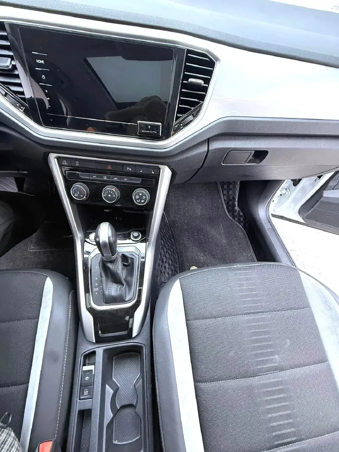 2021 Volkswagen T-Roc 1.4T 150HP L4 7DCT,autocango,china used car exporter,china ev exporter,chinese used car exporter,chinese used ev exporter