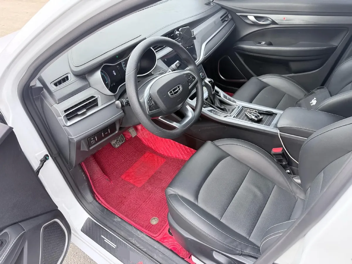 2021 BaoJun 530 1.5T 147HP L4 CVT,autocango,china used car exporter,china ev exporter,chinese used car exporter,chinese used ev exporter