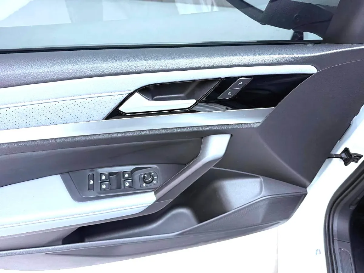 2023 Volkswagen Lavida 1.4T 150HP L4 7DCT,autocango,china used car exporter,china ev exporter,chinese used car exporter,chinese used ev exporter