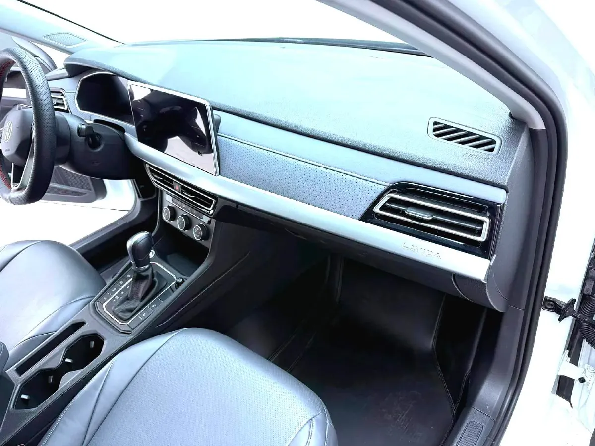 2023 Volkswagen Lavida 1.4T 150HP L4 7DCT,autocango,china used car exporter,china ev exporter,chinese used car exporter,chinese used ev exporter