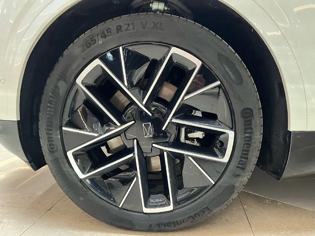 2026 Avatr 07 BEV,autocango,china used car exporter,china ev exporter,chinese used car exporter,chinese used ev exporter