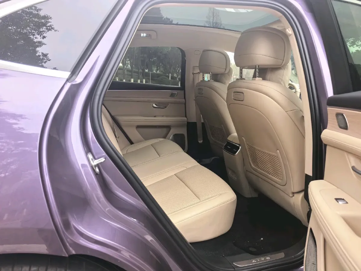 2025 AITO AITO M5 1.5T 152HP L4 REEV 42KWH,autocango,china used car exporter,china ev exporter,chinese used car exporter,chinese used ev exporter