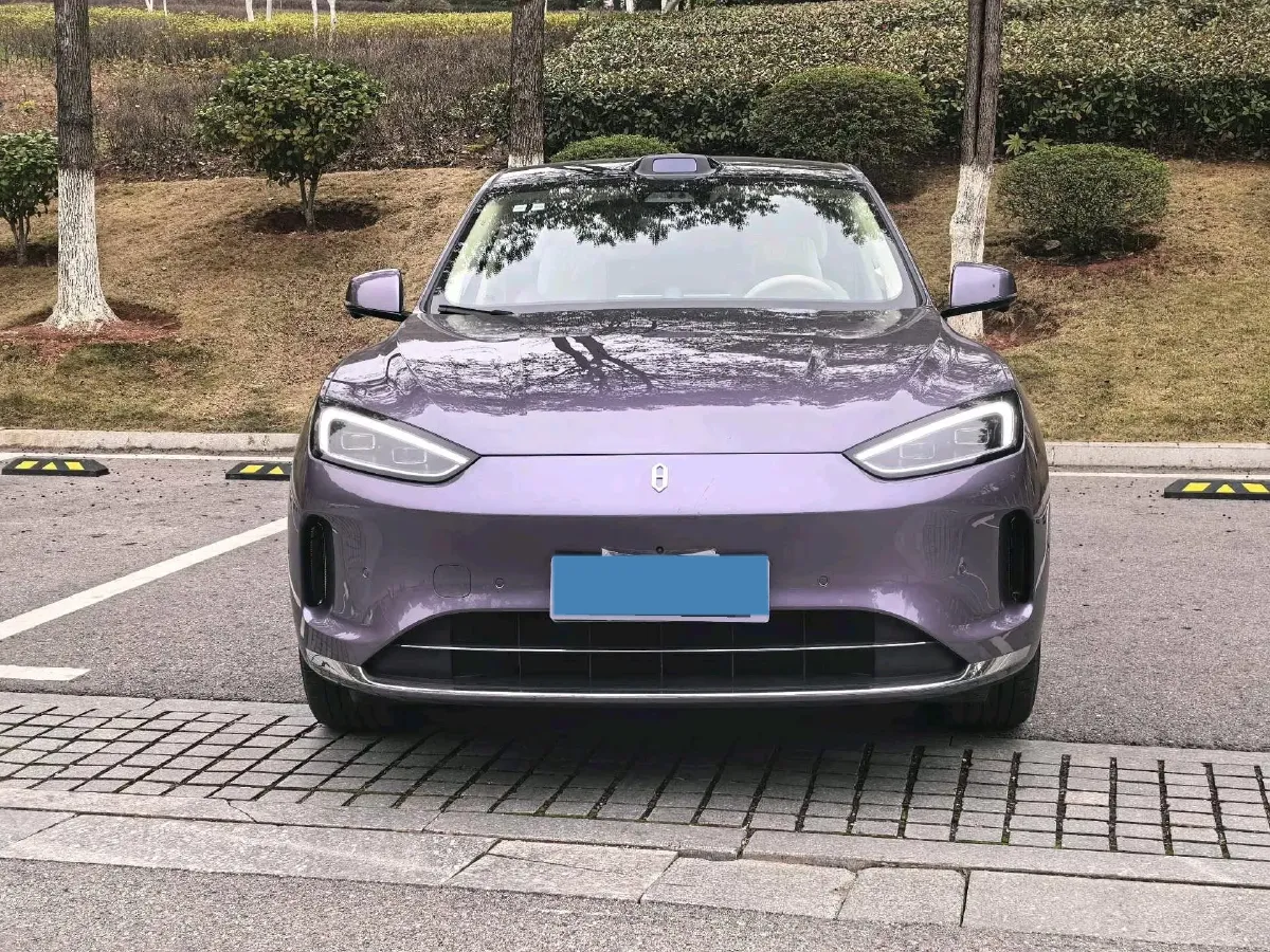 2025 AITO AITO M5 1.5T 152HP L4 REEV 42KWH,autocango,china used car exporter,china ev exporter,chinese used car exporter,chinese used ev exporter