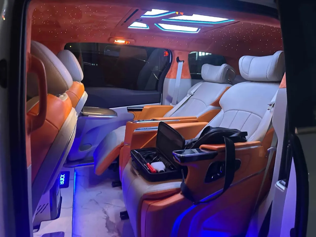 2023 Buick GL8 2.0T 237HP L4 9AT,autocango,china used car exporter,china ev exporter,chinese used car exporter,chinese used ev exporter