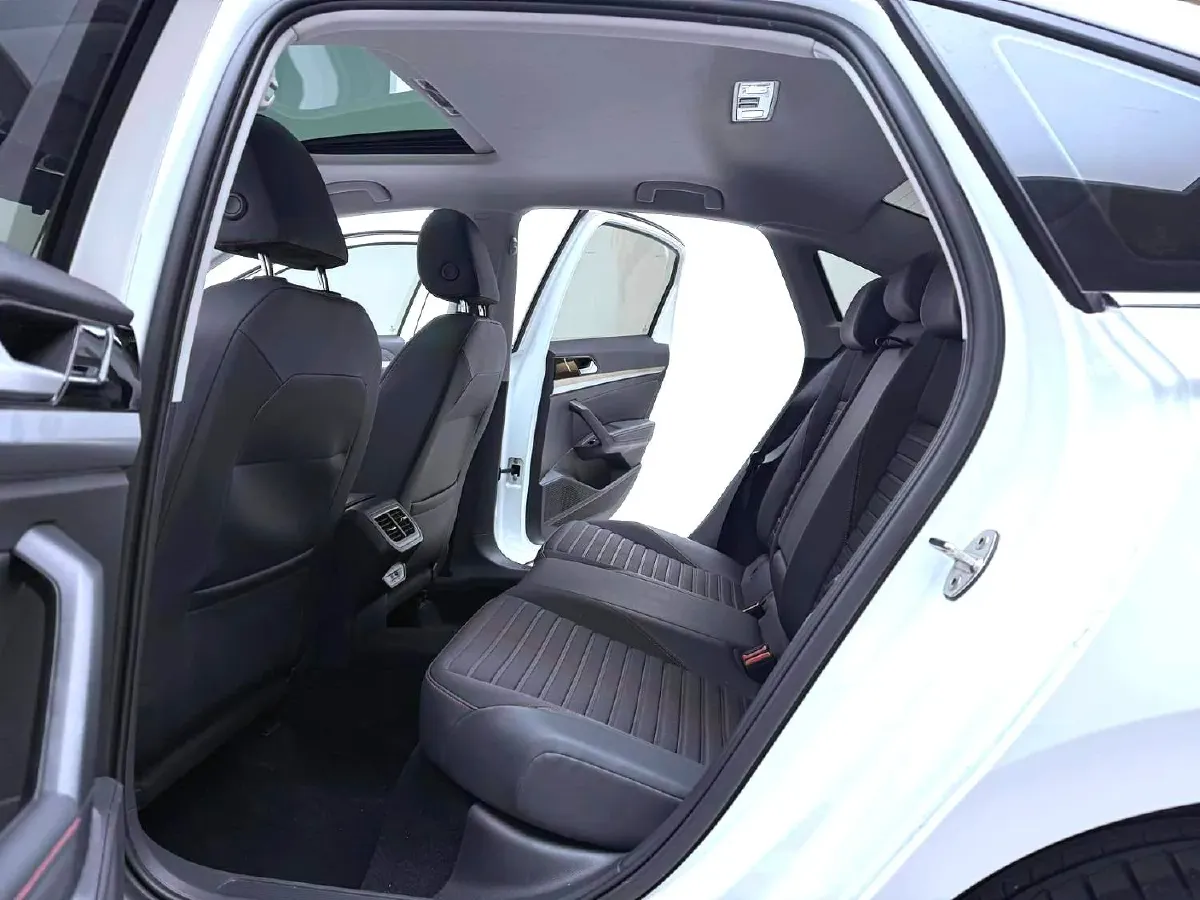 2023 Volkswagen Lavida 1.4T 150HP L4 7DCT,autocango,china used car exporter,china ev exporter,chinese used car exporter,chinese used ev exporter