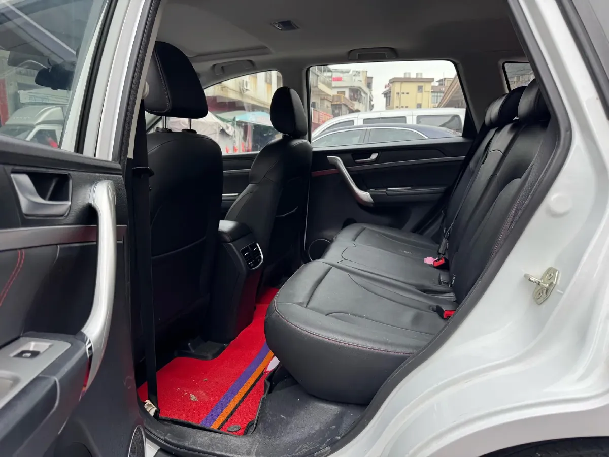 2019 Haval M6 1.5T 150HP L4 7DCT,autocango,china used car exporter,china ev exporter,chinese used car exporter,chinese used ev exporter