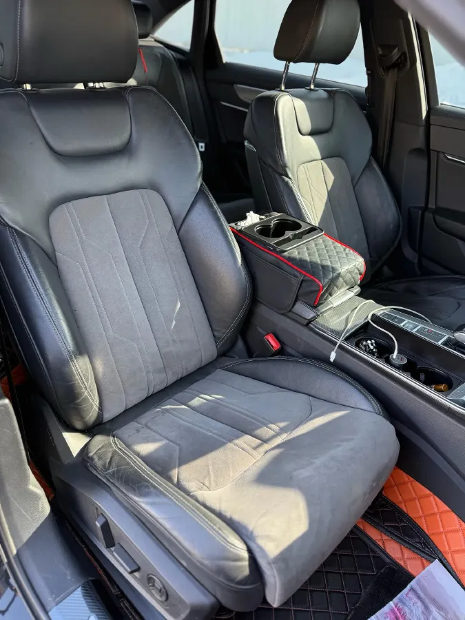 2020 Audi A6L 2.0T 224HP L4 7DCT,autocango,china used car exporter,china ev exporter,chinese used car exporter,chinese used ev exporter