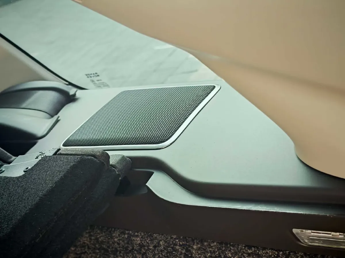 2021 Land Rover Range Rover 3.0T 400HP L6 8AT,autocango,china used car exporter,china ev exporter,chinese used car exporter,chinese used ev exporter