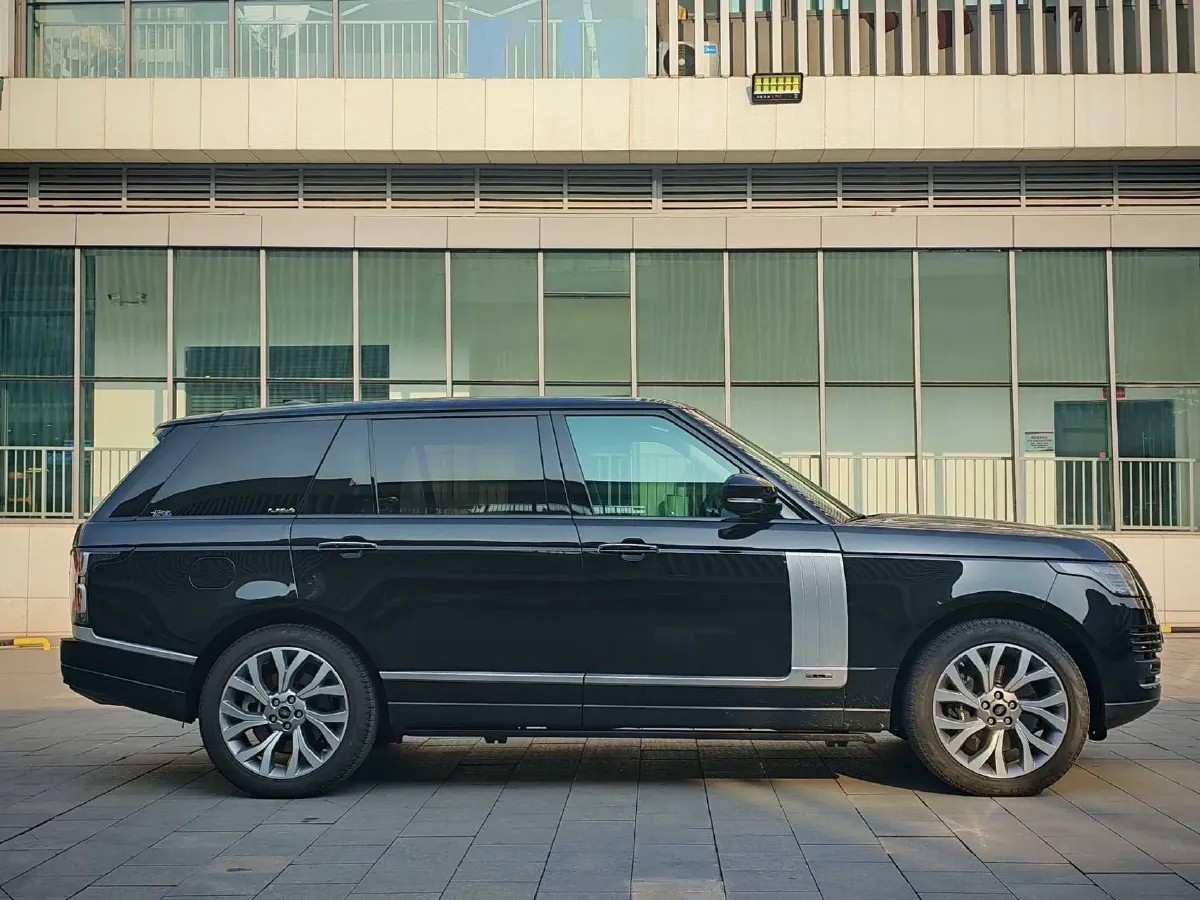 2021 Land Rover Range Rover 3.0T 400HP L6 8AT,autocango,china used car exporter,china ev exporter,chinese used car exporter,chinese used ev exporter