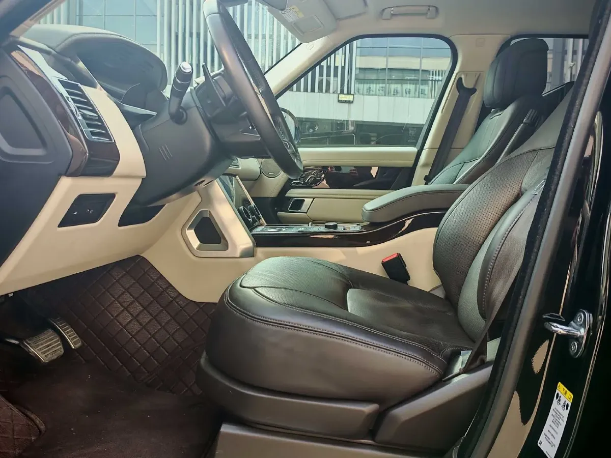 2021 Land Rover Range Rover 3.0T 400HP L6 8AT,autocango,china used car exporter,china ev exporter,chinese used car exporter,chinese used ev exporter