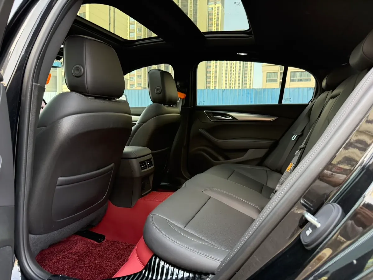 2025 Cadillac CT5 2.0T 237HP L4 10AT,autocango,china used car exporter,china ev exporter,chinese used car exporter,chinese used ev exporter