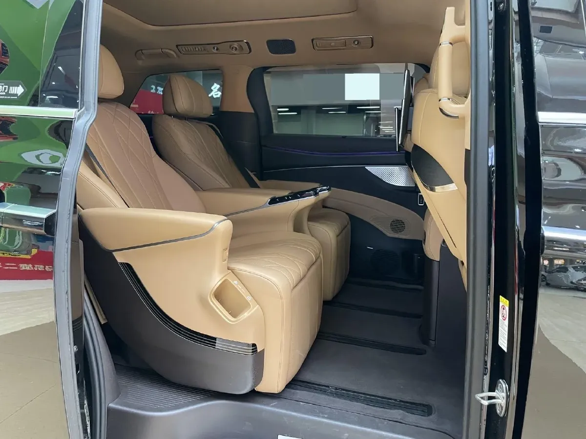 2025 Denza D9 1.5T 156HP L4 E-CVT PHEV 40KWH,autocango,china used car exporter,china ev exporter,chinese used car exporter,chinese used ev exporter