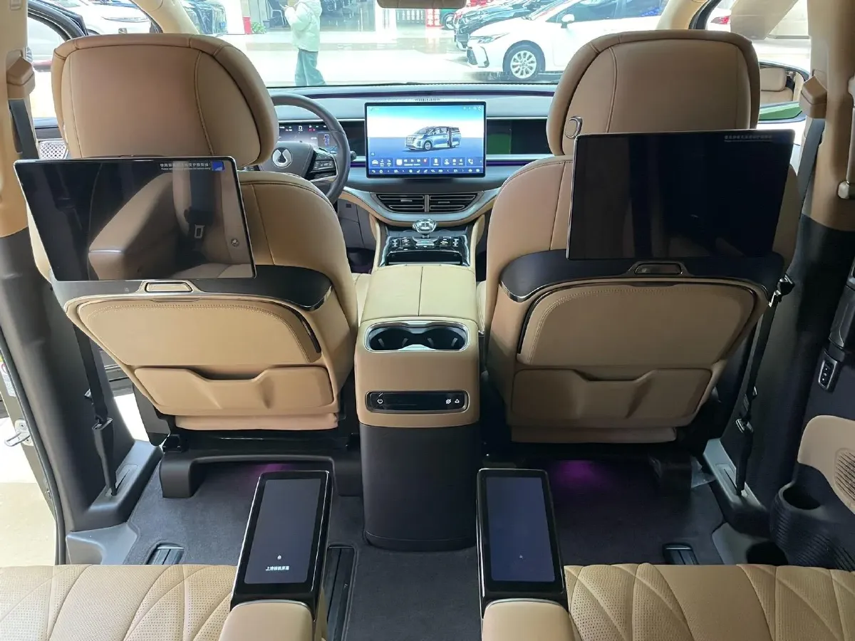 2025 Denza D9 1.5T 156HP L4 E-CVT PHEV 40KWH,autocango,china used car exporter,china ev exporter,chinese used car exporter,chinese used ev exporter