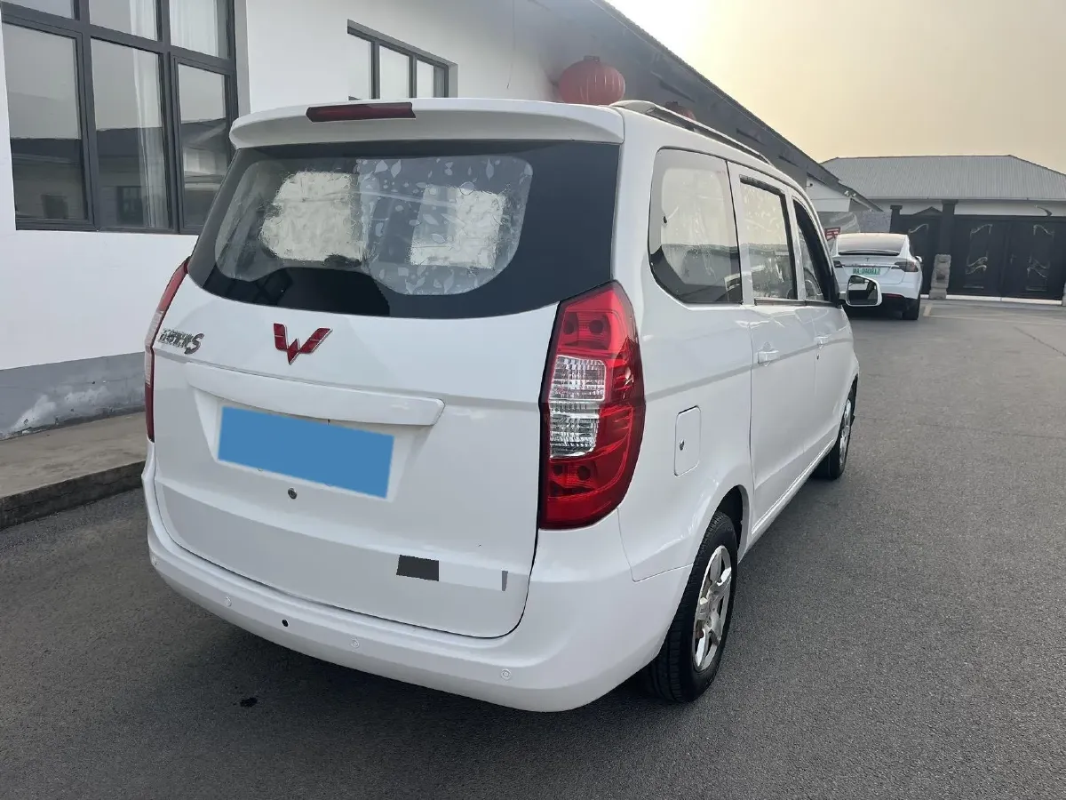 2015 WuLing HongGuang 1.5L 112HP L4 5MT,autocango,china used car exporter,china ev exporter,chinese used car exporter,chinese used ev exporter