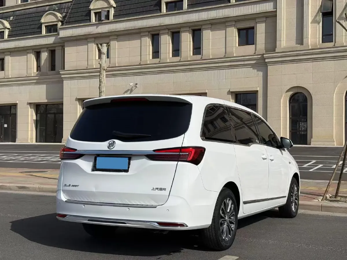 2021 Buick GL8 2.0T 237HP L4 9AT,autocango,china used car exporter,china ev exporter,chinese used car exporter,chinese used ev exporter