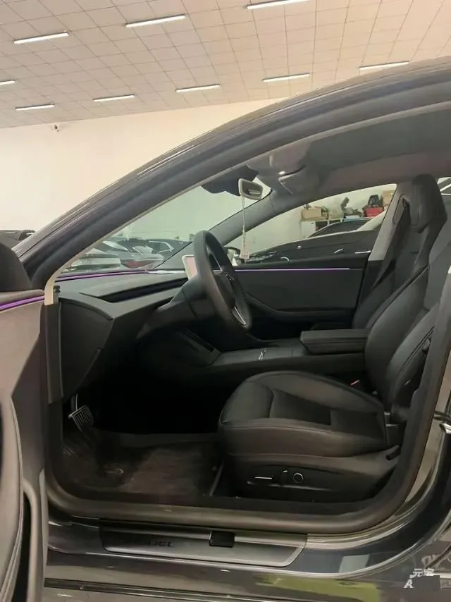 2025 Tesla Model 3 BEV 62.5KWH,autocango,china used car exporter,china ev exporter,chinese used car exporter,chinese used ev exporter