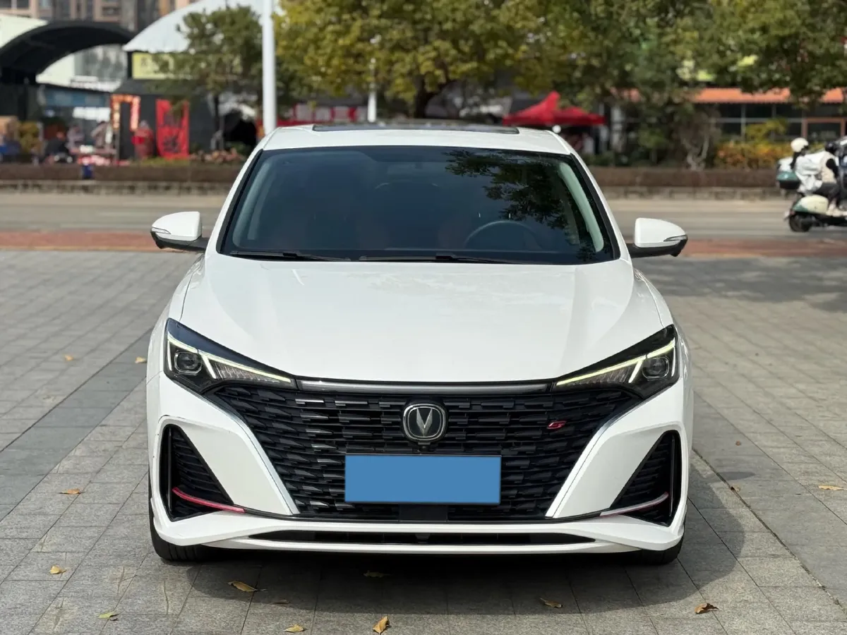 2021 ChangAn Eado 1.4T 160HP L4 7DCT,autocango,china used car exporter,china ev exporter,chinese used car exporter,chinese used ev exporter