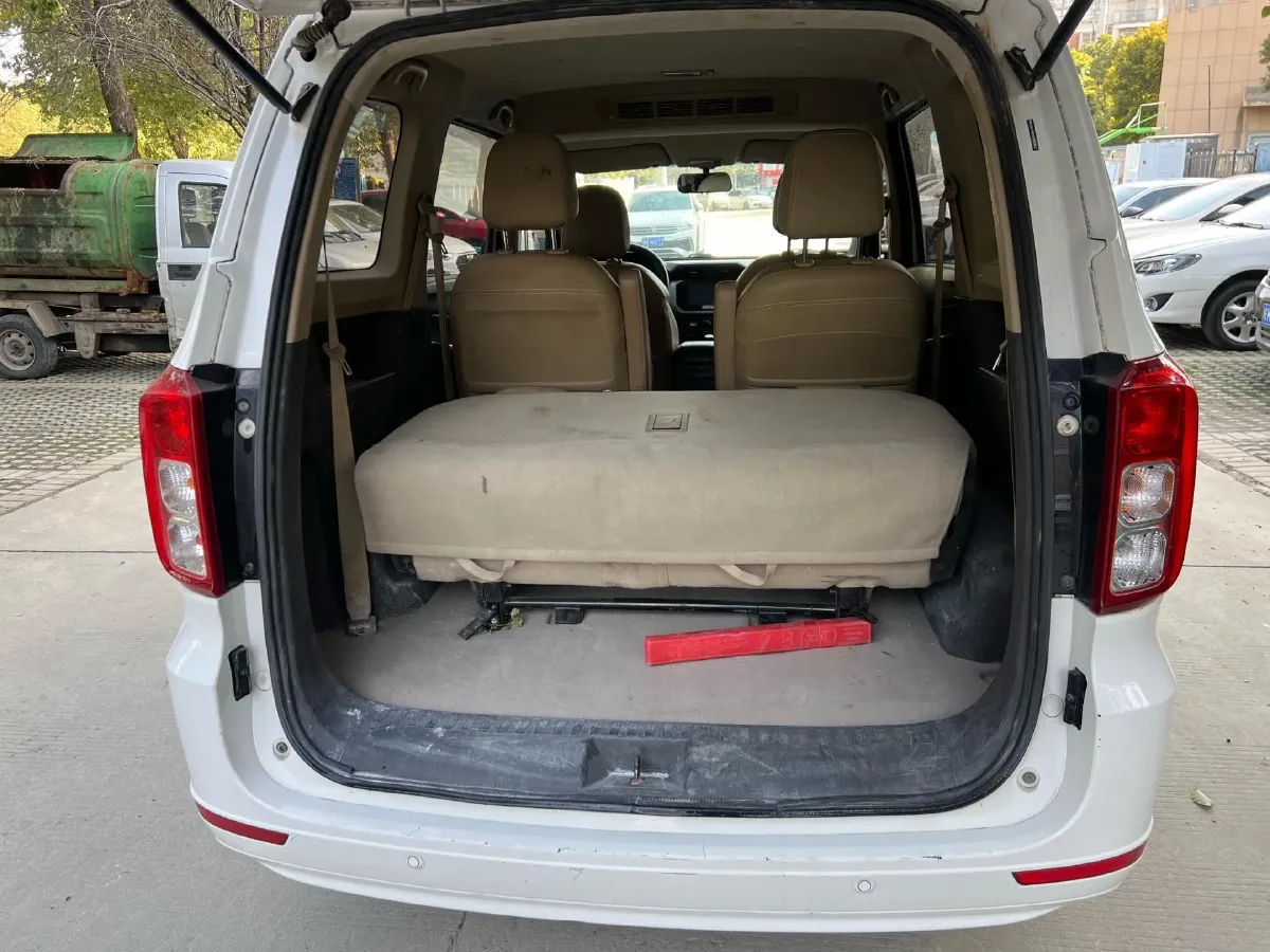 2019 WuLing HongGuang 1.5L 99HP L4 6MT,autocango,china used car exporter,china ev exporter,chinese used car exporter,chinese used ev exporter