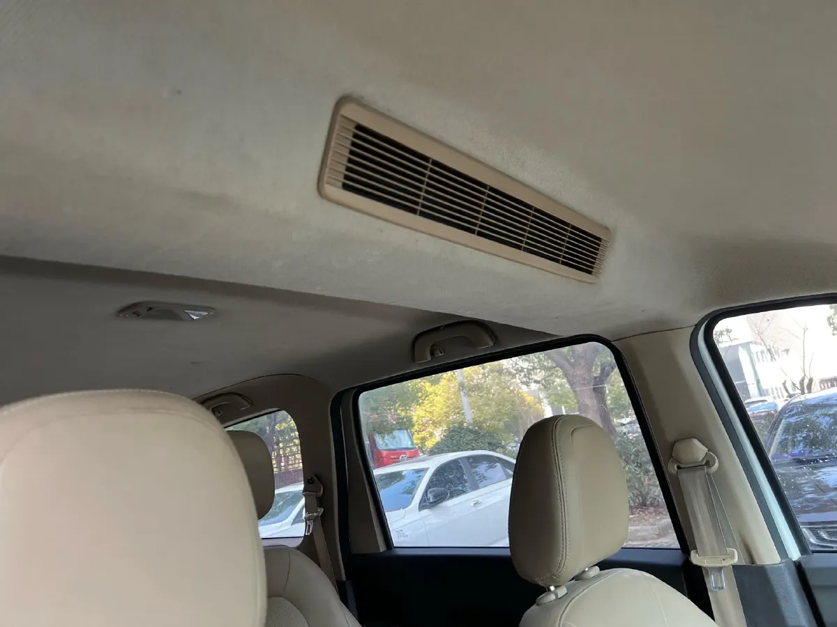 2019 WuLing HongGuang 1.5L 99HP L4 6MT,autocango,china used car exporter,china ev exporter,chinese used car exporter,chinese used ev exporter