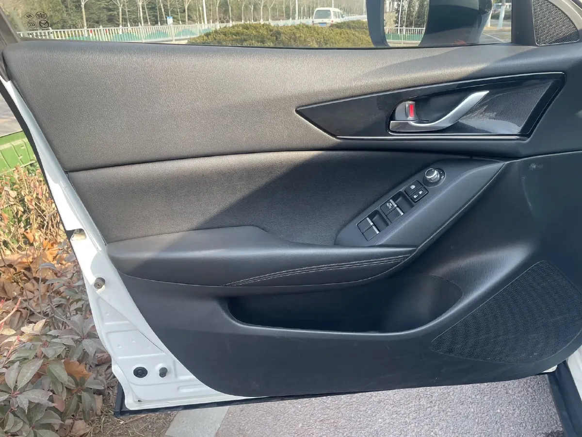 2020 Mazda CX-4 2.0L 158HP L4 6AT,autocango,china used car exporter,china ev exporter,chinese used car exporter,chinese used ev exporter