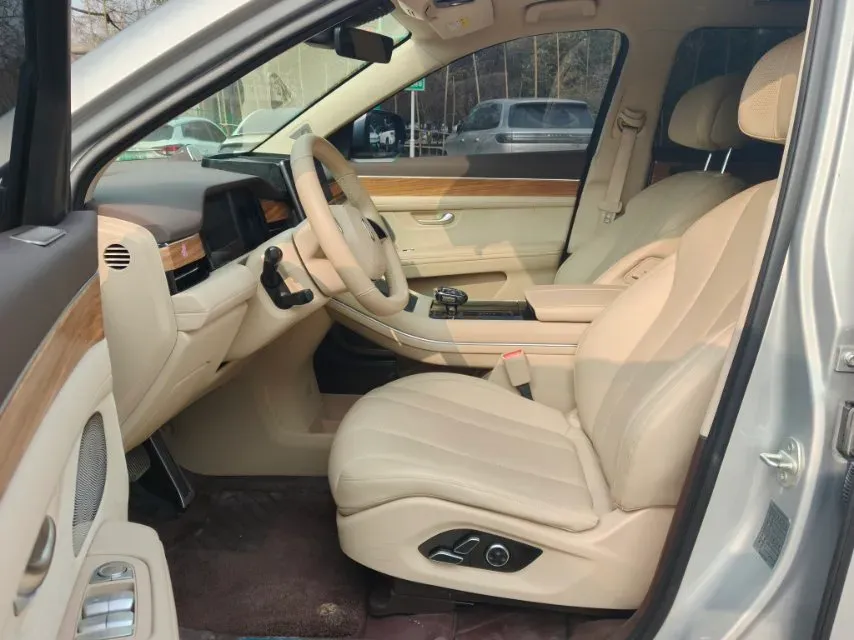 2024 AITO AITO M7 1.5T 152HP L4 REEV 40KWH,autocango,china used car exporter,china ev exporter,chinese used car exporter,chinese used ev exporter