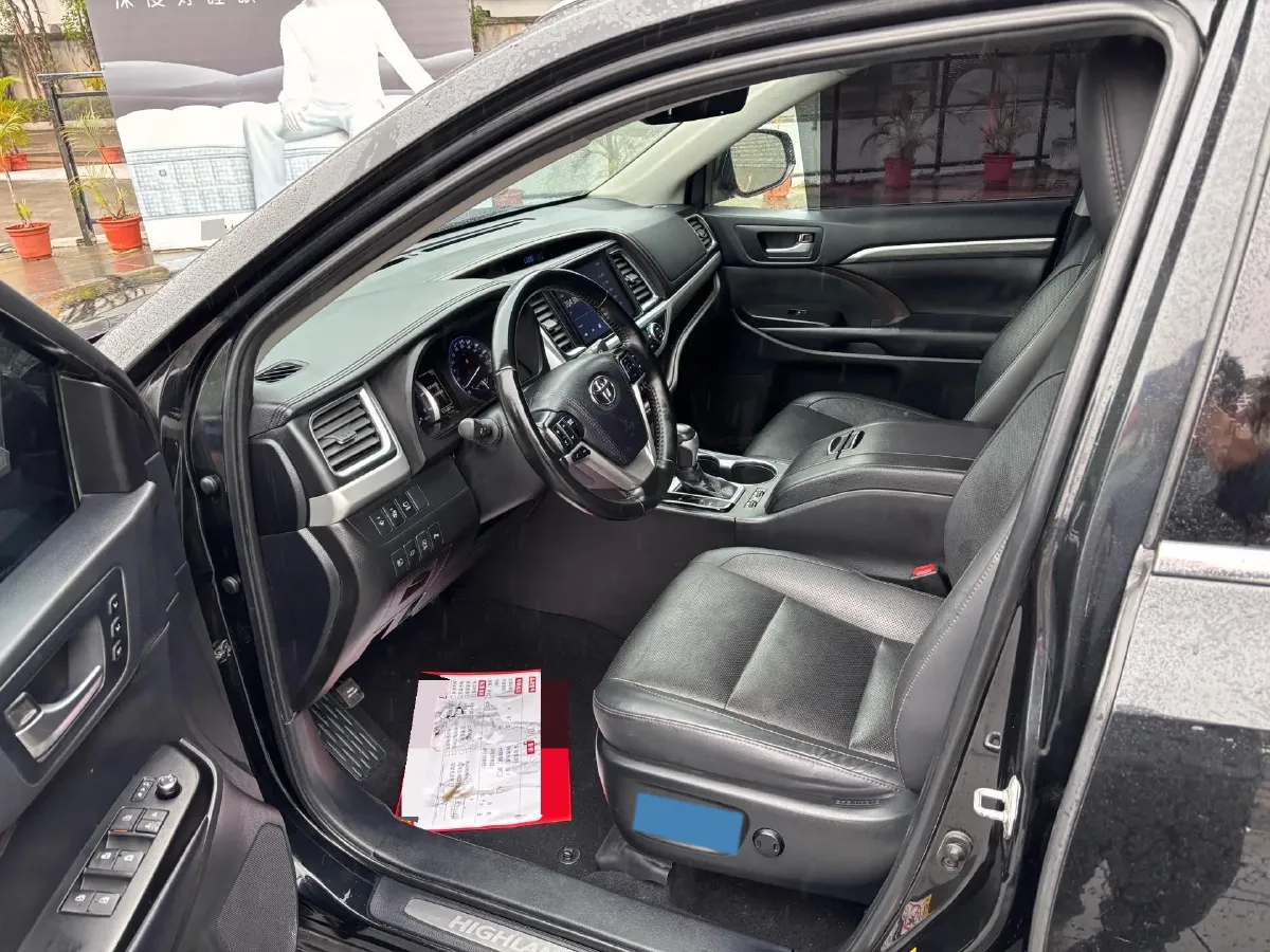 2018 Toyota Highlander 2.0T 220HP L4 6AT,autocango,china used car exporter,china ev exporter,chinese used car exporter,chinese used ev exporter